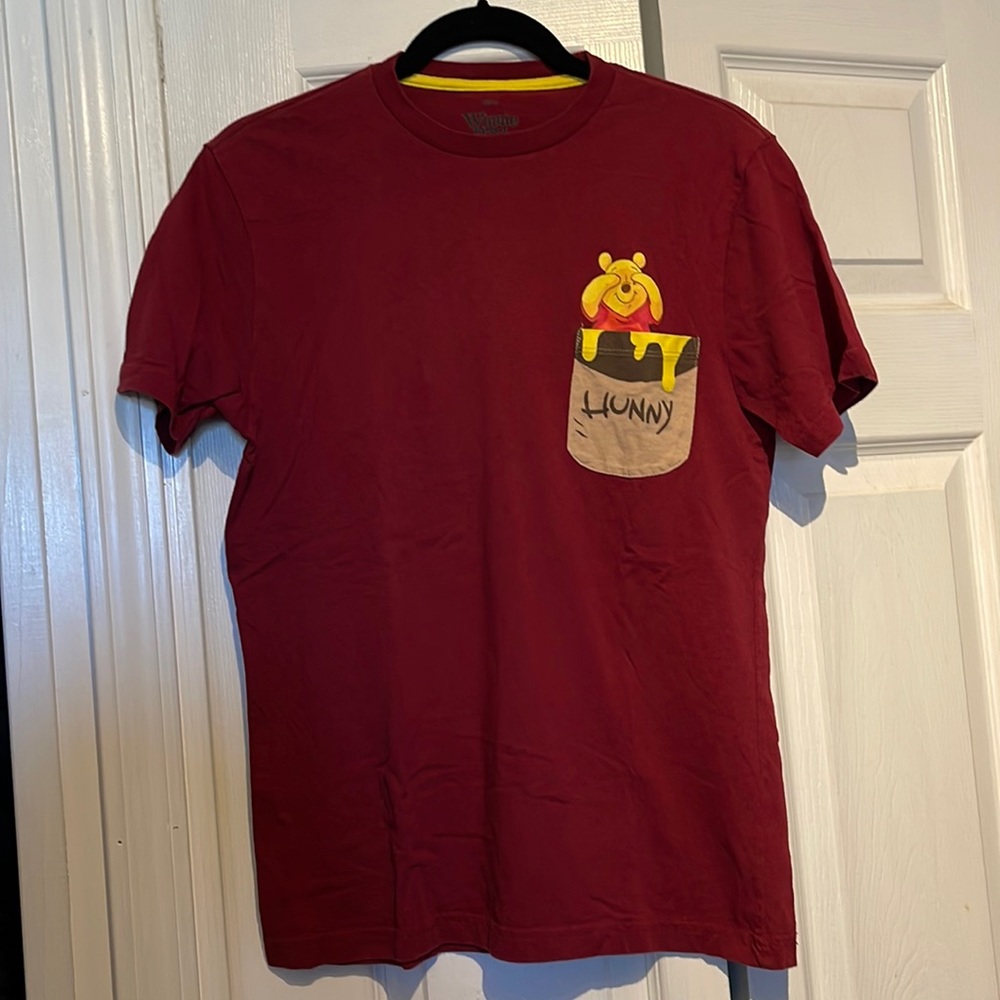 DISNEY Winnie the Pooh  T-shirt in good condition. Size M